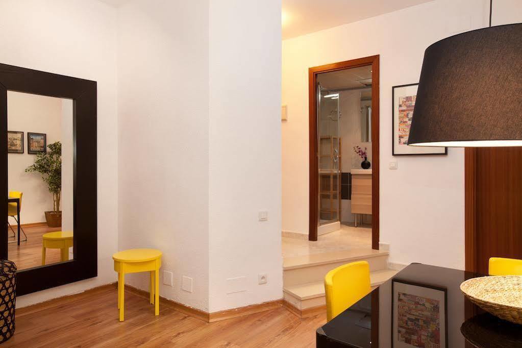 Portal Del Angel Barcelona Apartment Екстериор снимка